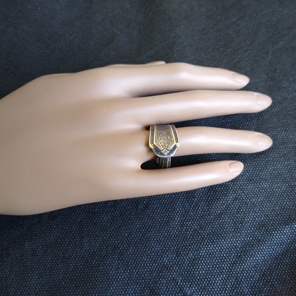 VTG Silver plated Spoon Ring. Size 8 - Picture 3 of 5